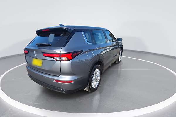 2022 Mitsubishi Outlander ES ZM