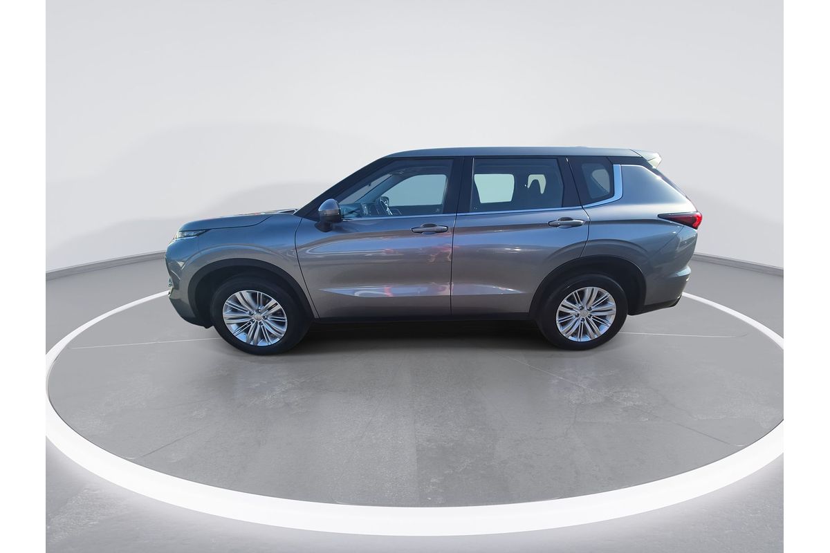 2022 Mitsubishi Outlander ES ZM