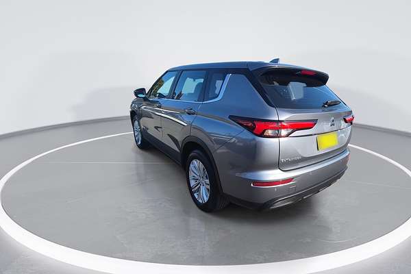 2022 Mitsubishi Outlander ES ZM
