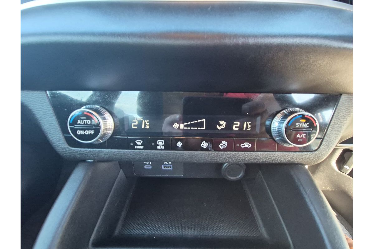 2022 Mitsubishi Outlander ES ZM