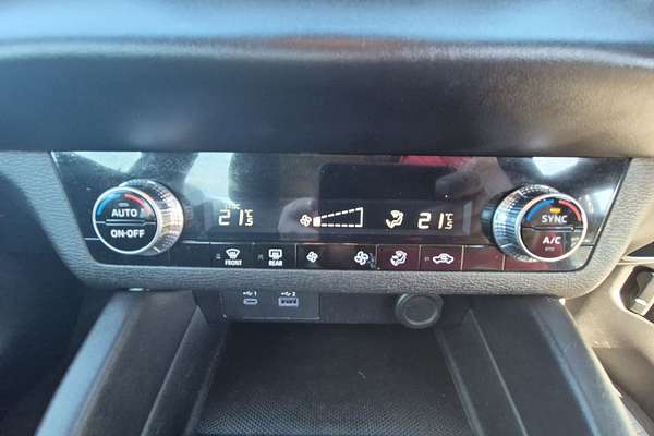 2022 Mitsubishi Outlander ES ZM