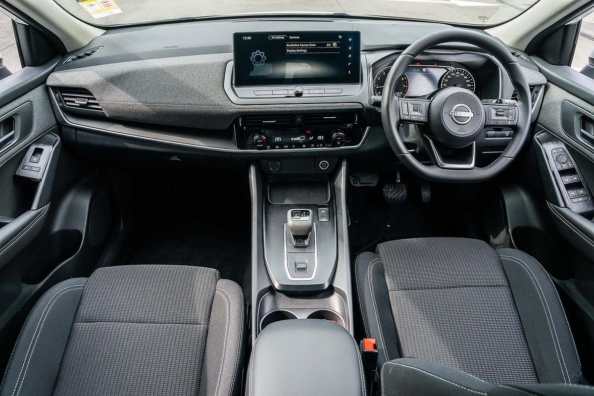 2025 Nissan QASHQAI ST J12