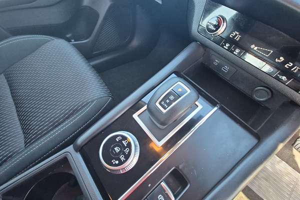 2022 Mitsubishi Outlander ES ZM