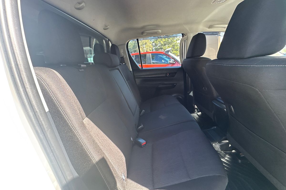 2020 Toyota Hilux SR GUN126R 4X4