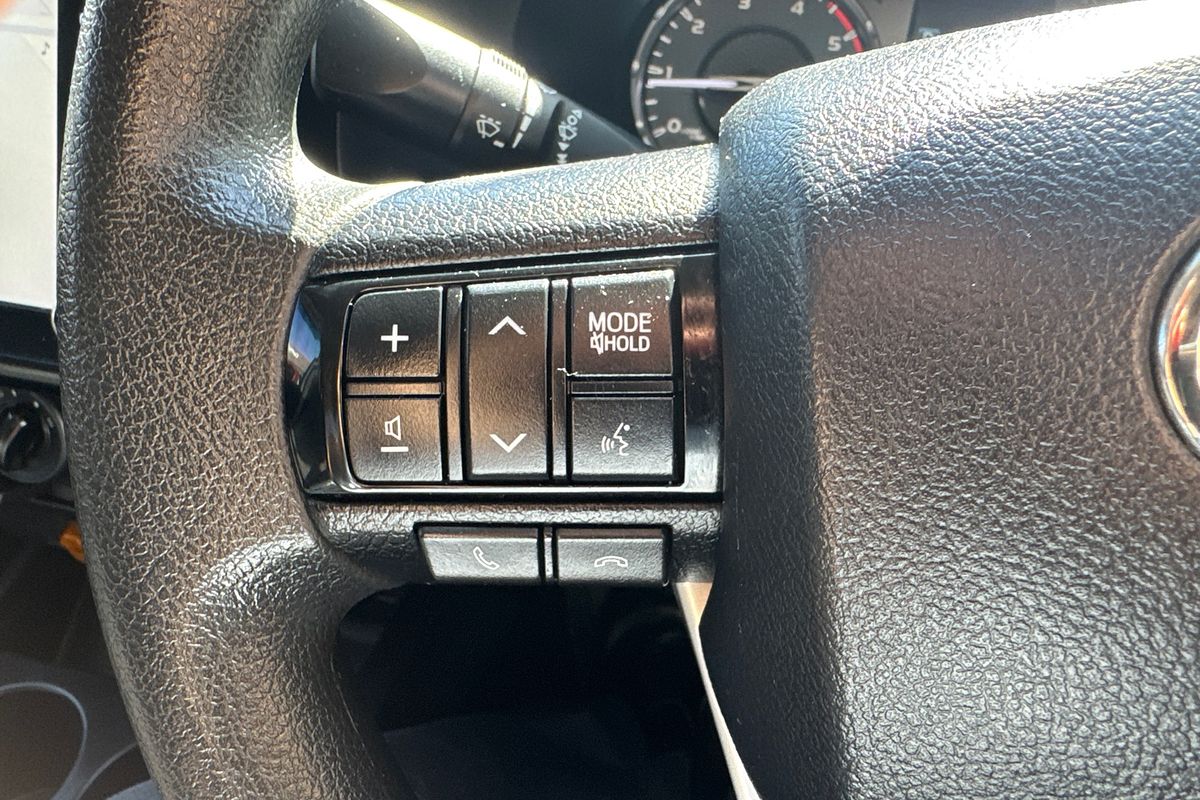 2020 Toyota Hilux SR GUN126R 4X4