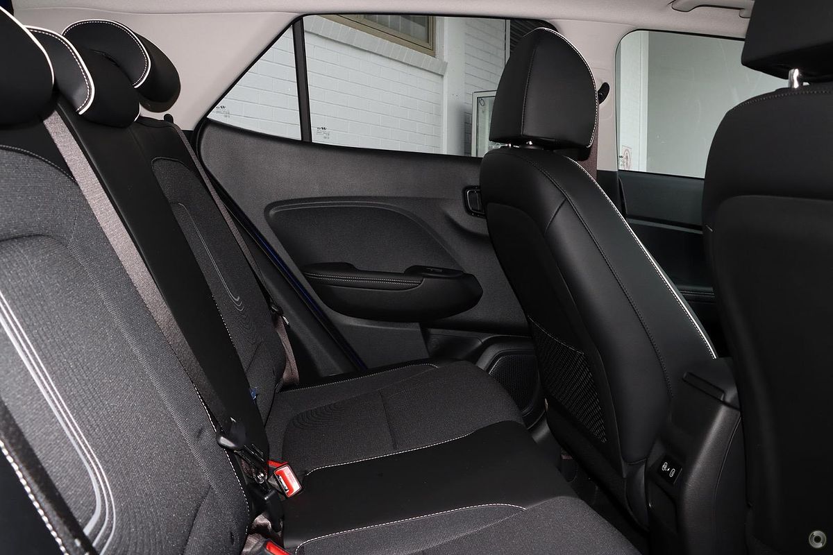 2025 Hyundai Venue Elite QX.V5