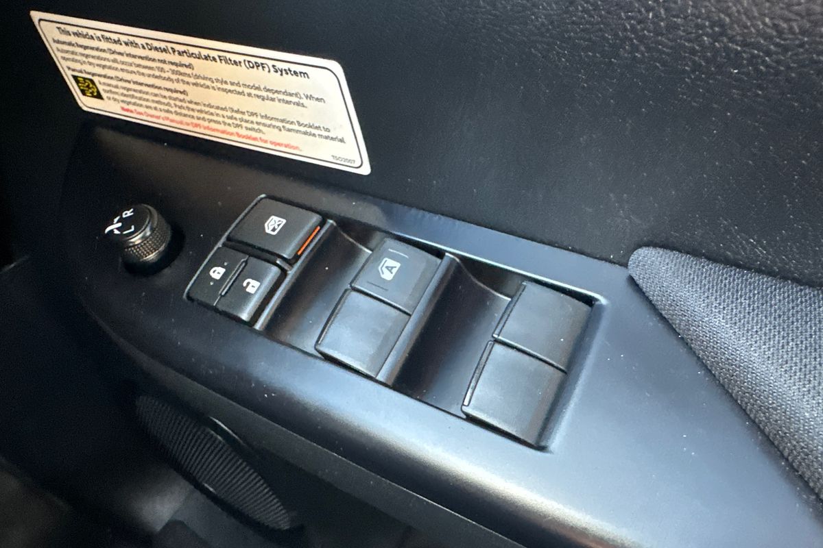 2020 Toyota Hilux SR GUN126R 4X4