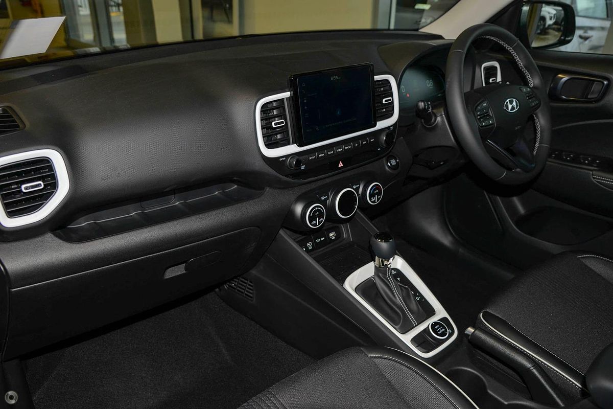 2025 Hyundai Venue Elite QX.V5