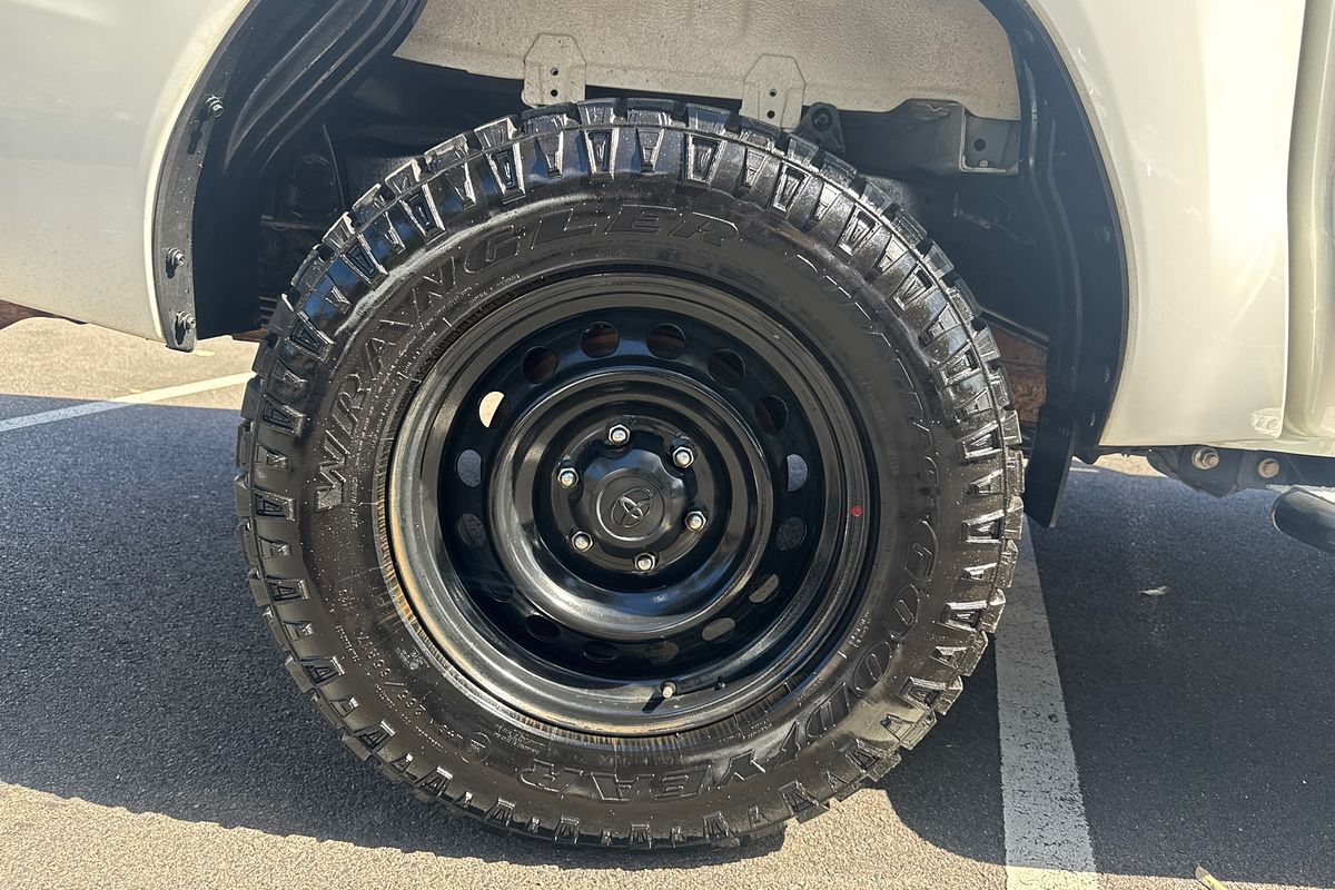 2020 Toyota Hilux SR GUN126R 4X4