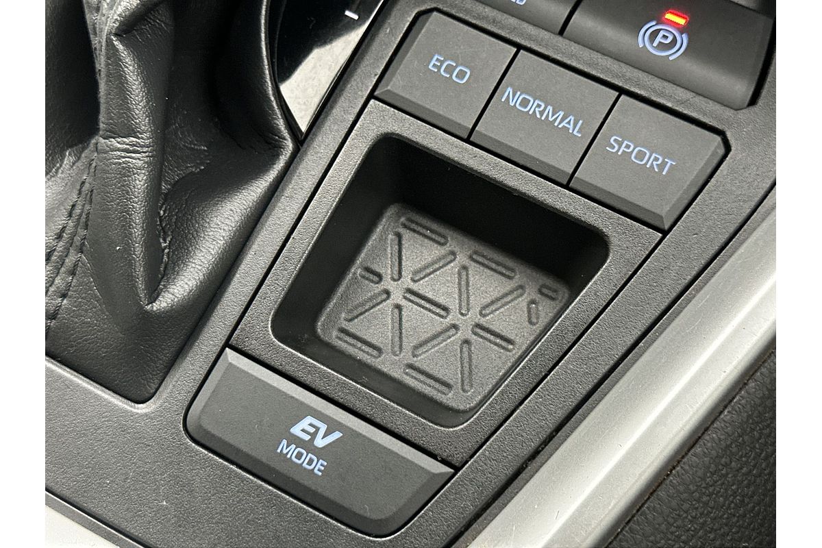 2020 Toyota RAV4 GX AXAH52R