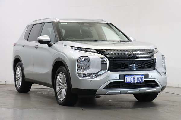 2024 Mitsubishi Outlander LS ZM