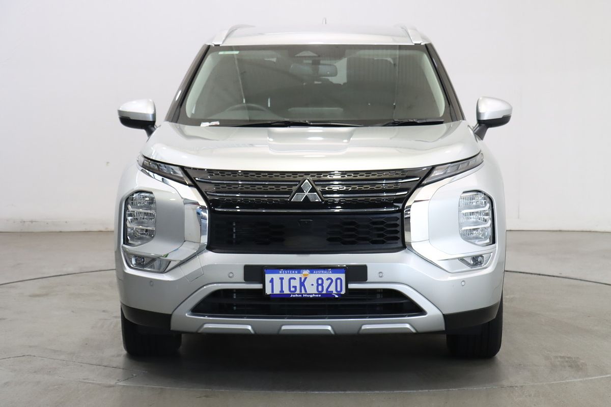 2024 Mitsubishi Outlander LS ZM