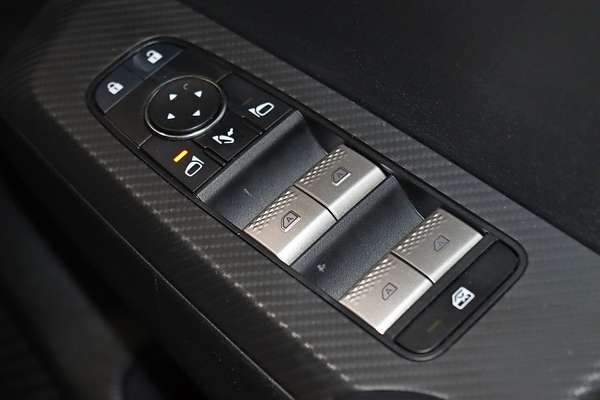 2024 Mitsubishi Outlander LS ZM