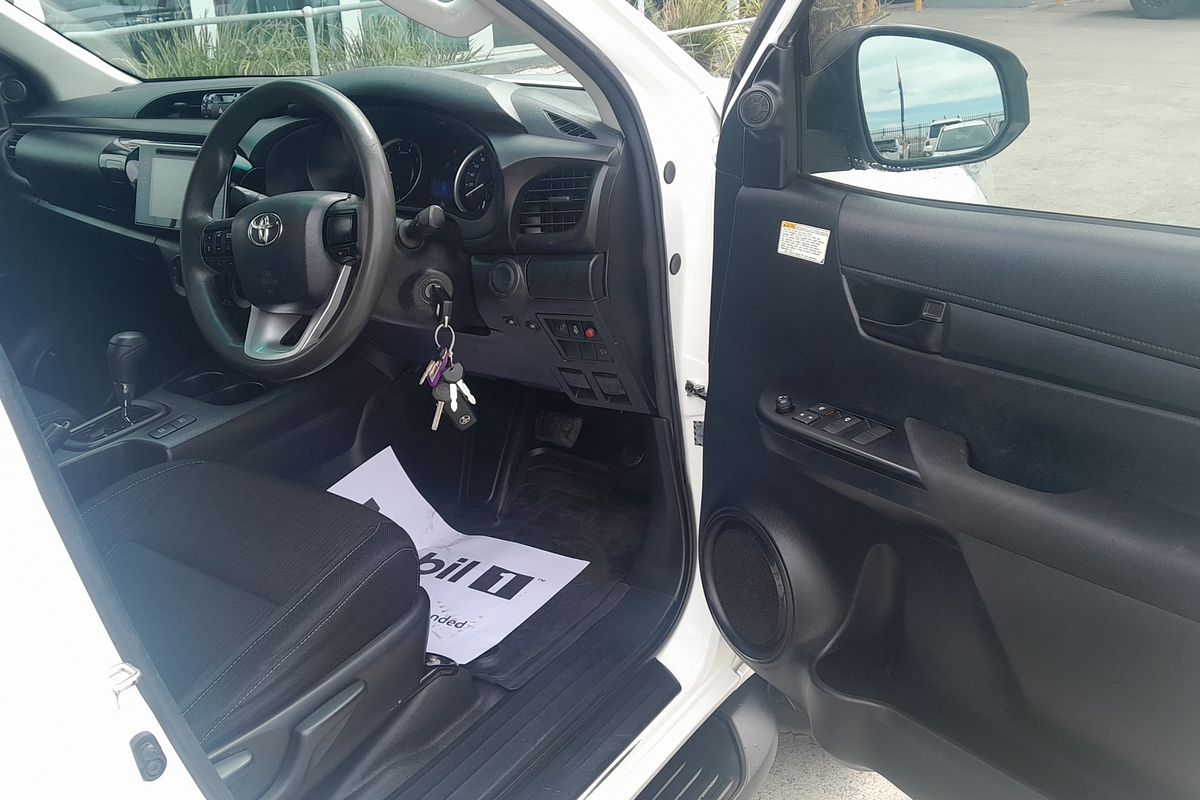 2018 Toyota Hilux SR GUN126R 4X4