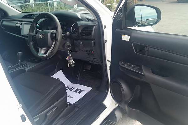 2018 Toyota Hilux SR GUN126R 4X4