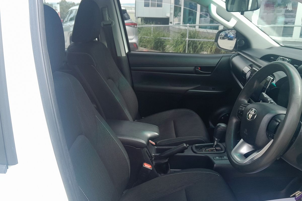 2018 Toyota Hilux SR GUN126R 4X4
