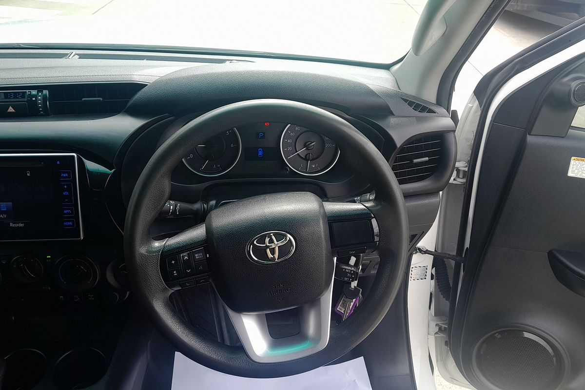 2018 Toyota Hilux SR GUN126R 4X4