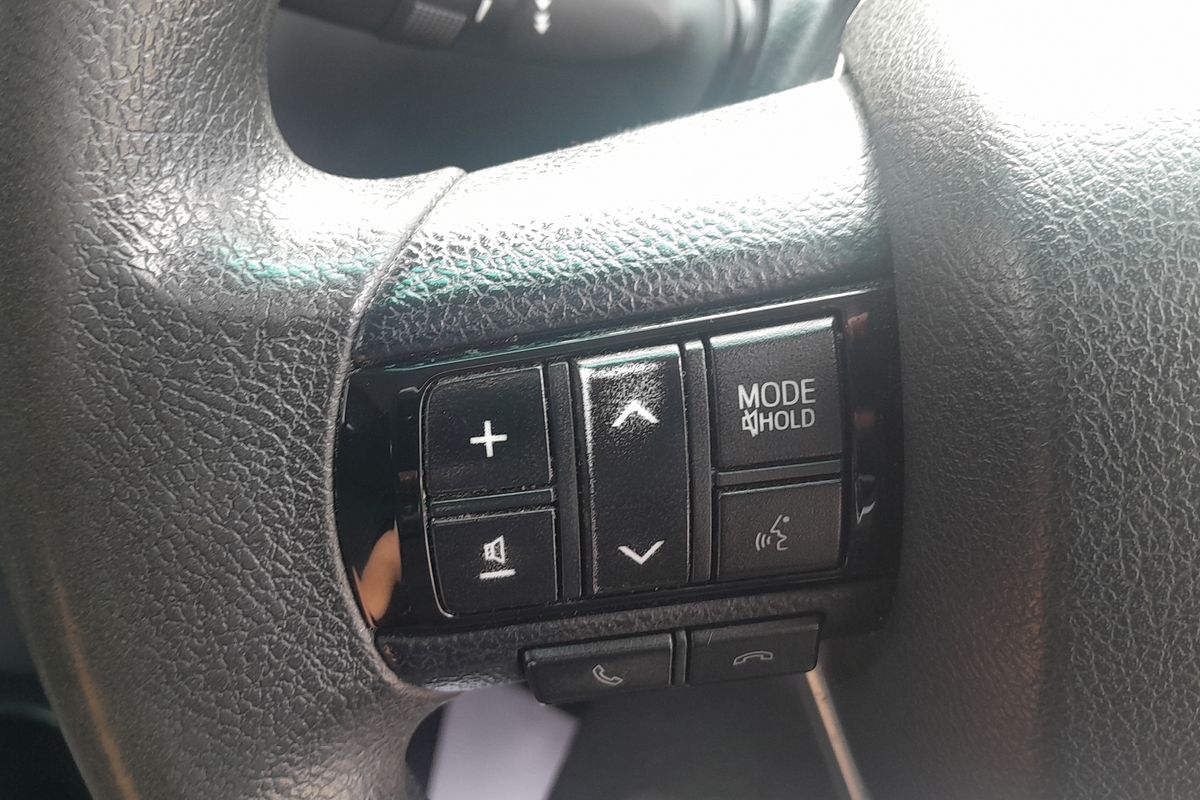 2018 Toyota Hilux SR GUN126R 4X4