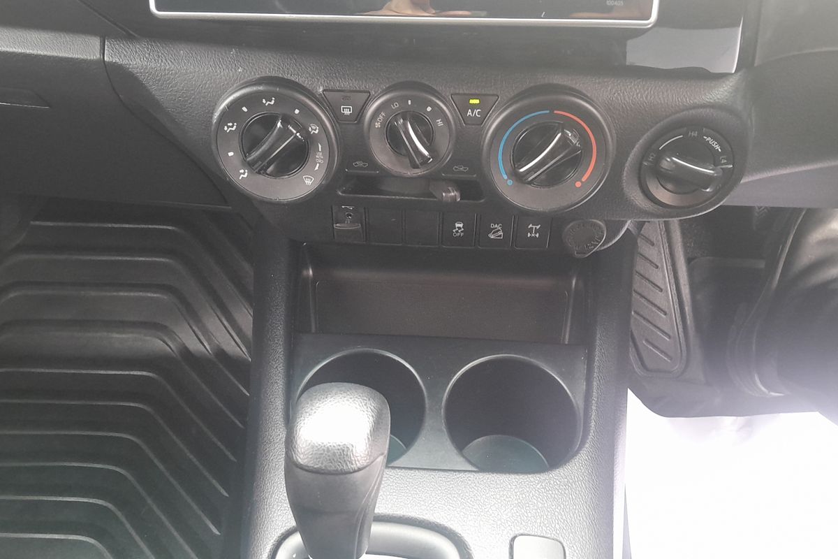 2018 Toyota Hilux SR GUN126R 4X4
