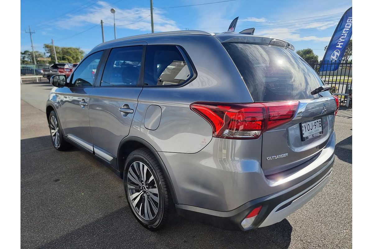 2018 Mitsubishi Outlander ES ZL