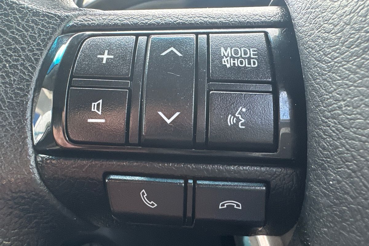 2019 Toyota Hilux SR GUN126R 4X4