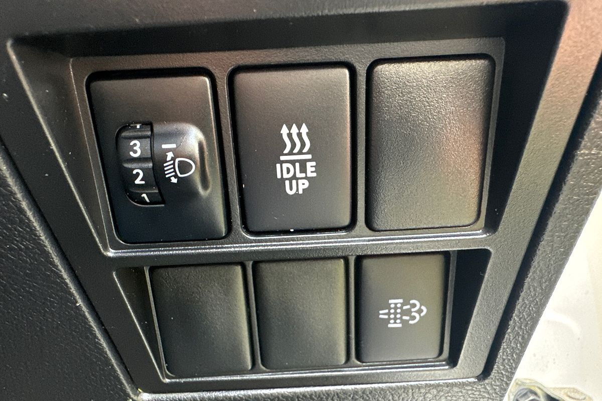 2019 Toyota Hilux SR GUN126R 4X4