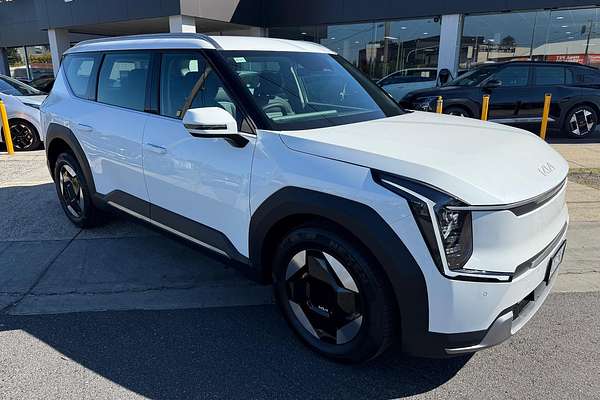 2024 Kia EV9 Air MV