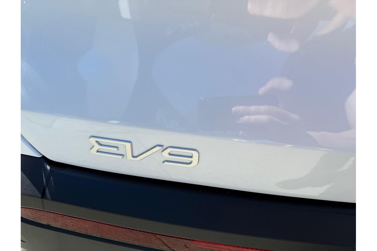 2024 Kia EV9 Air MV