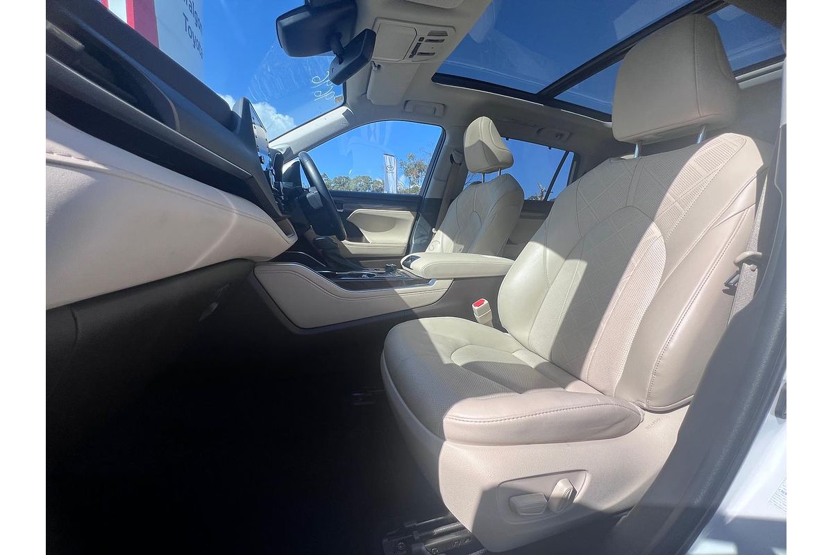 2022 Toyota Kluger Grande GSU75R