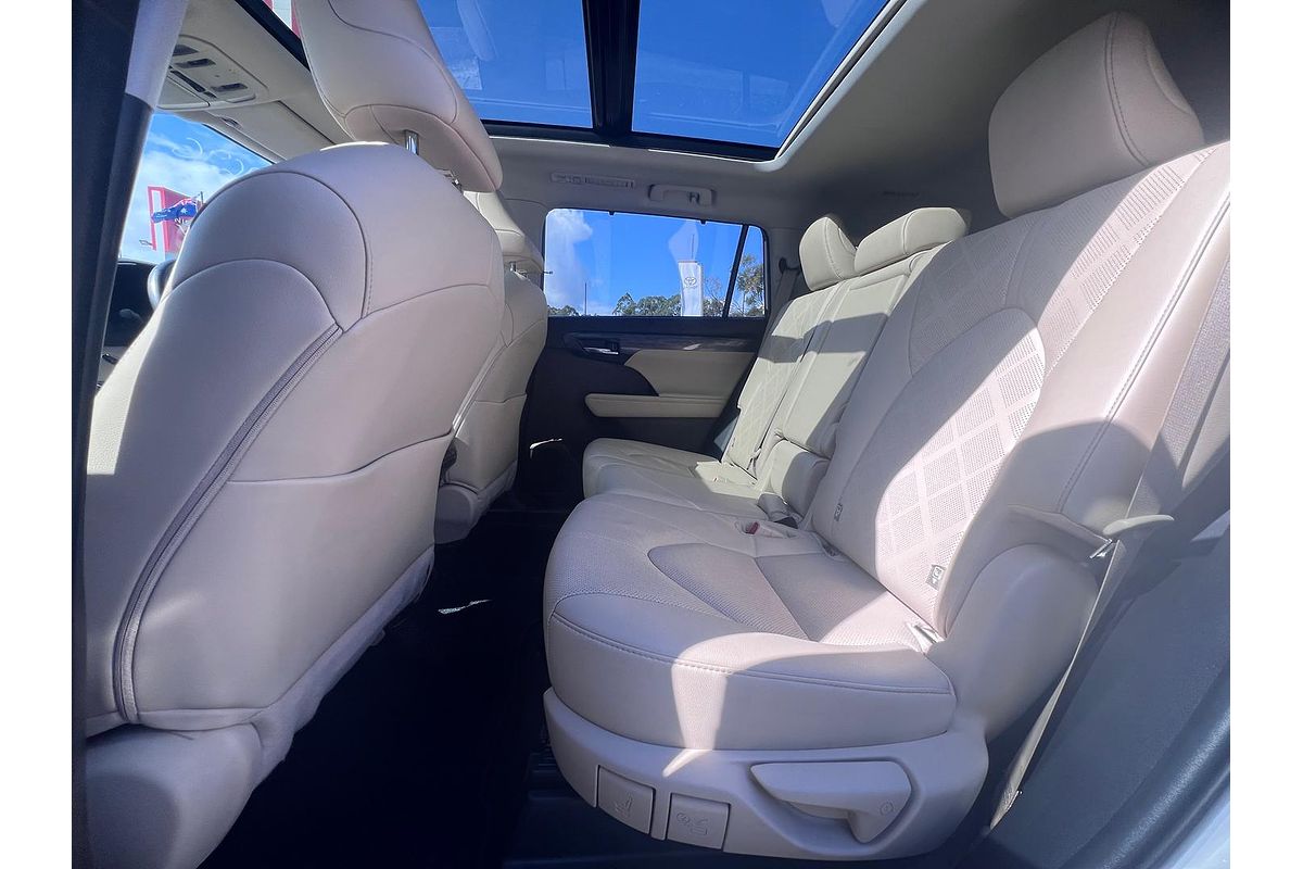 2022 Toyota Kluger Grande GSU75R