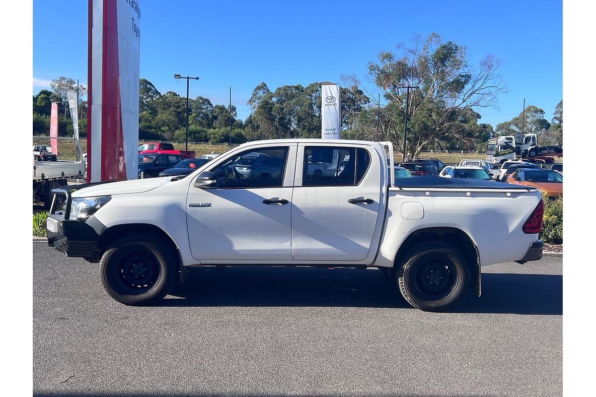 2015 Toyota Hilux Workmate GUN125R 4X4