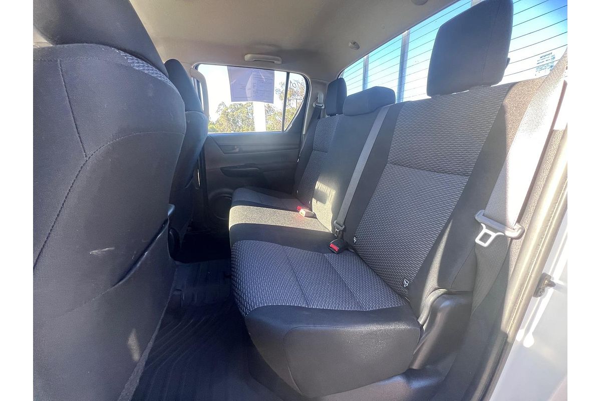 2015 Toyota Hilux Workmate GUN125R 4X4