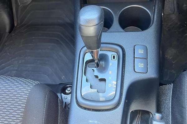 2015 Toyota Hilux Workmate GUN125R 4X4