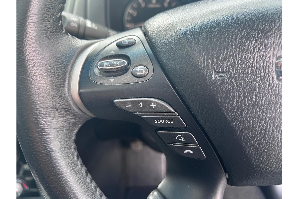 2015 Nissan Pathfinder ST-L R52