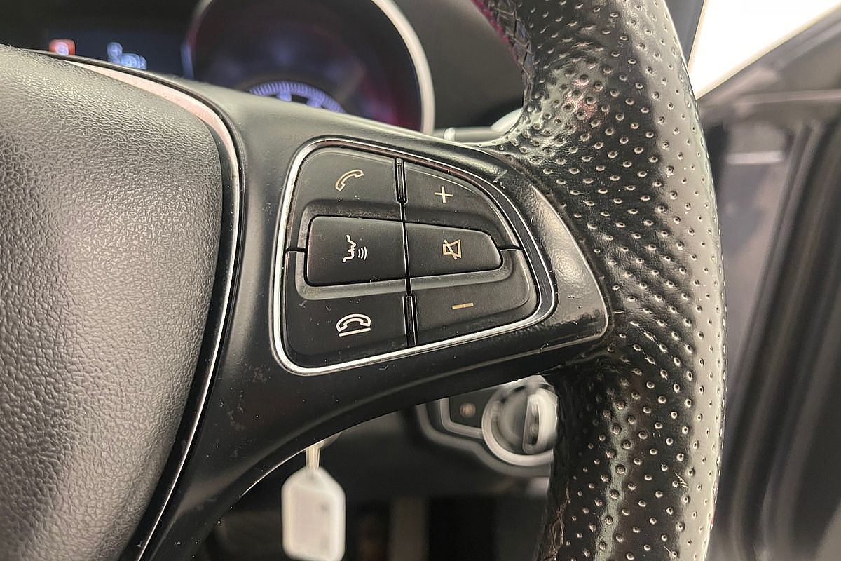2014 Mercedes-Benz C200 C200 W205