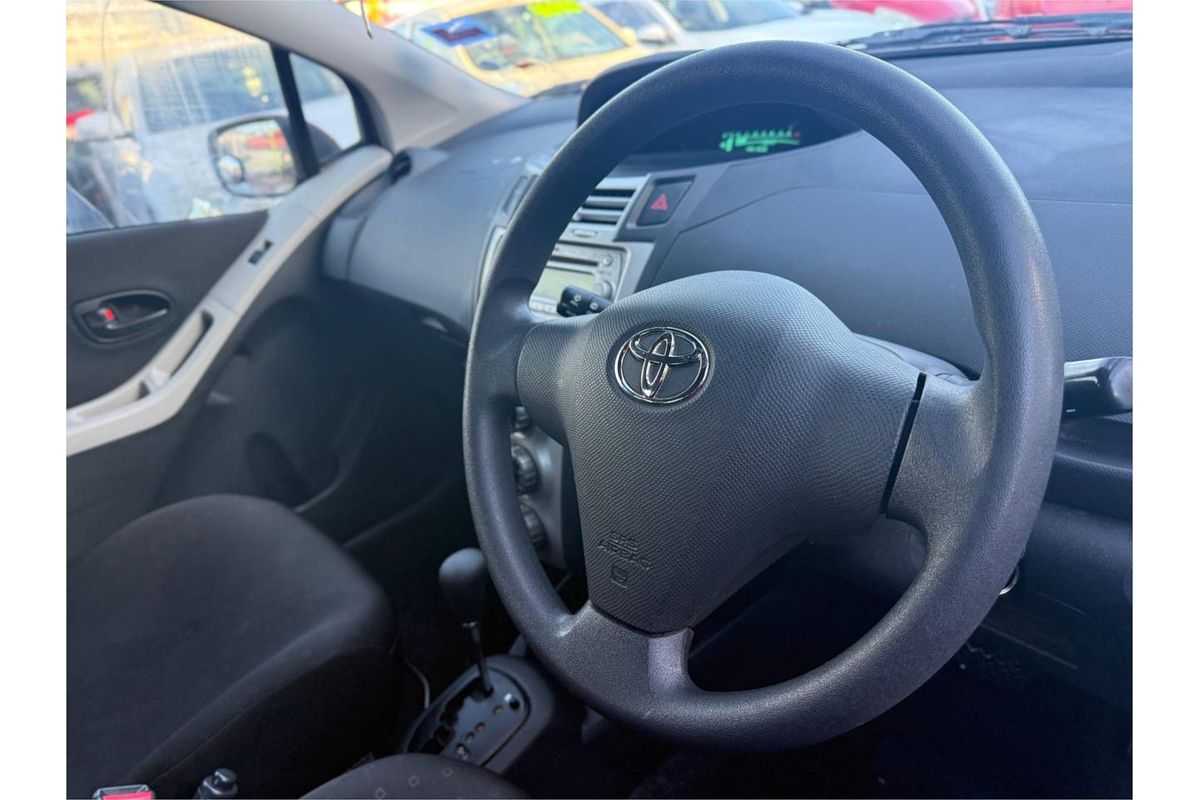 2005 Toyota YARIS YR NCP90R