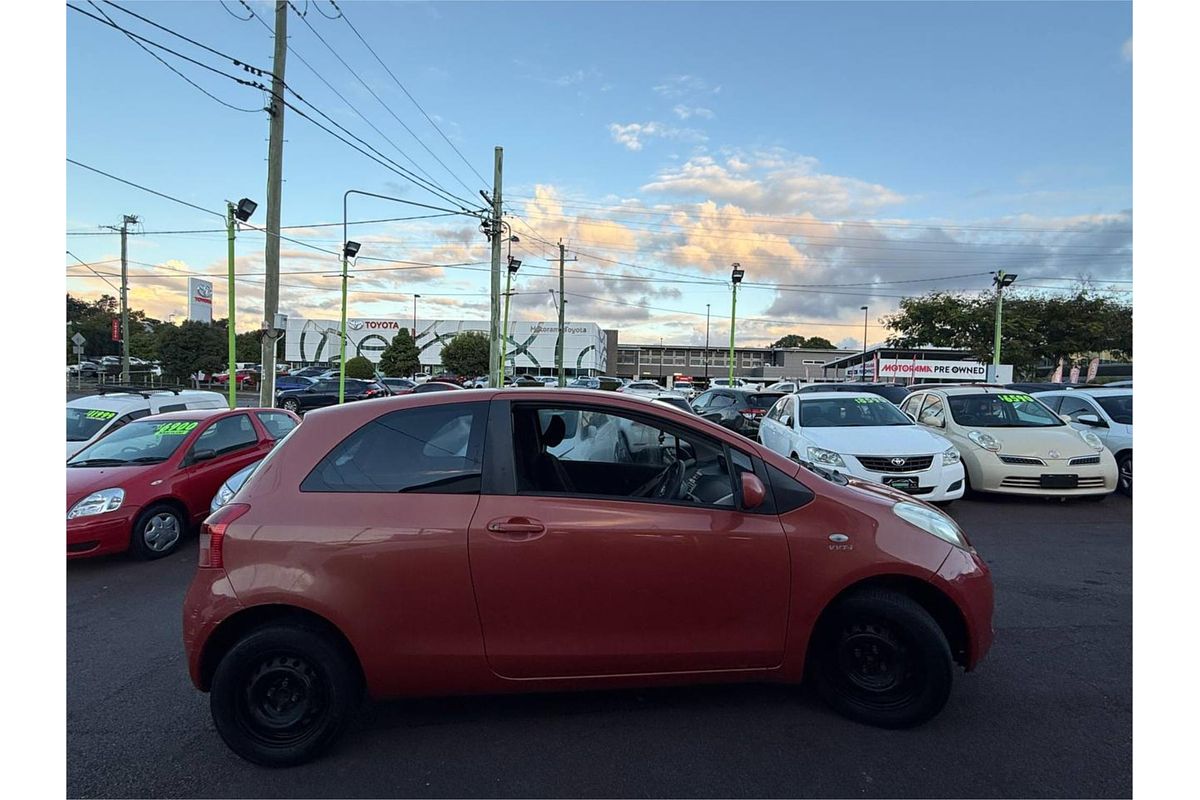 2005 Toyota YARIS YR NCP90R