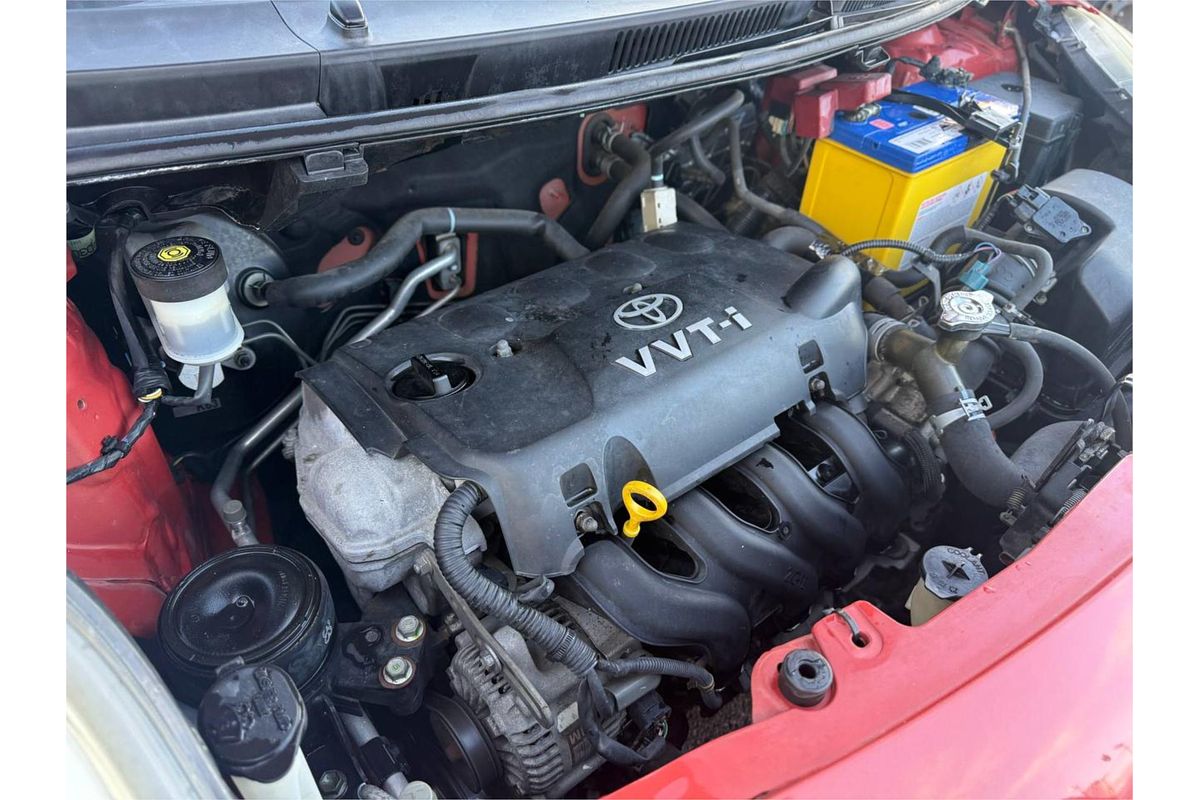 2005 Toyota YARIS YR NCP90R