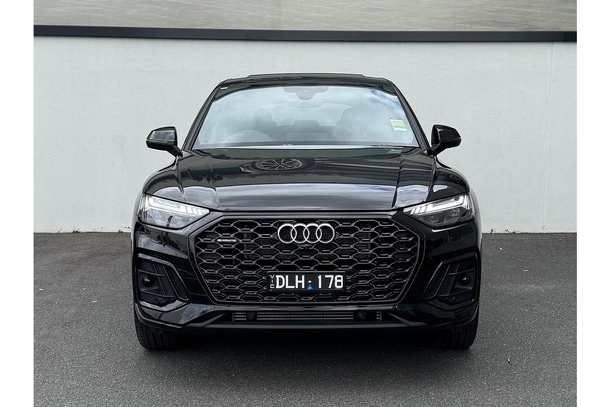 2024 Audi Q5 55 TFSI e S line FY