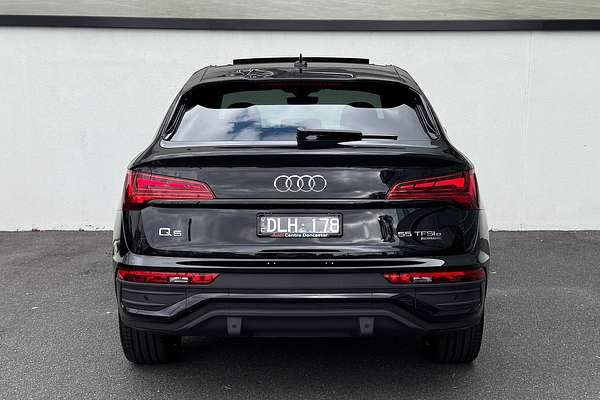 2024 Audi Q5 55 TFSI e S line FY