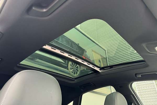 2024 Audi Q5 55 TFSI e S line FY