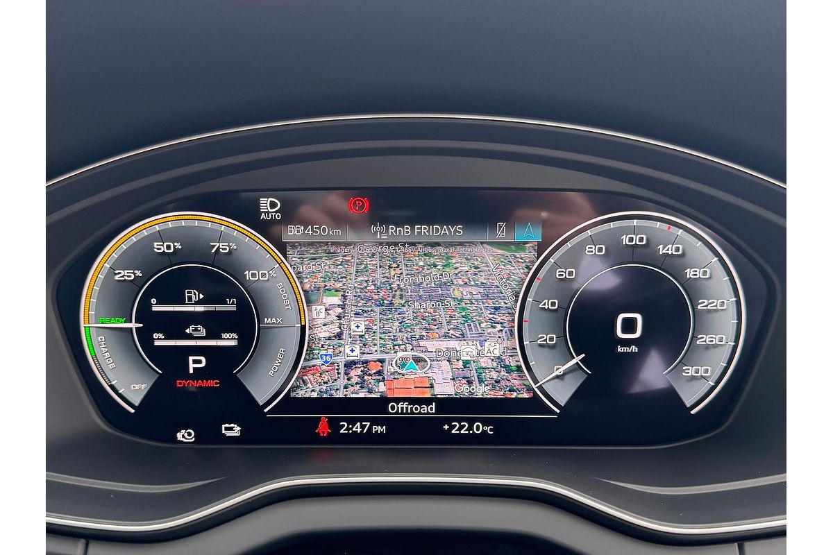2024 Audi Q5 55 TFSI e S line FY