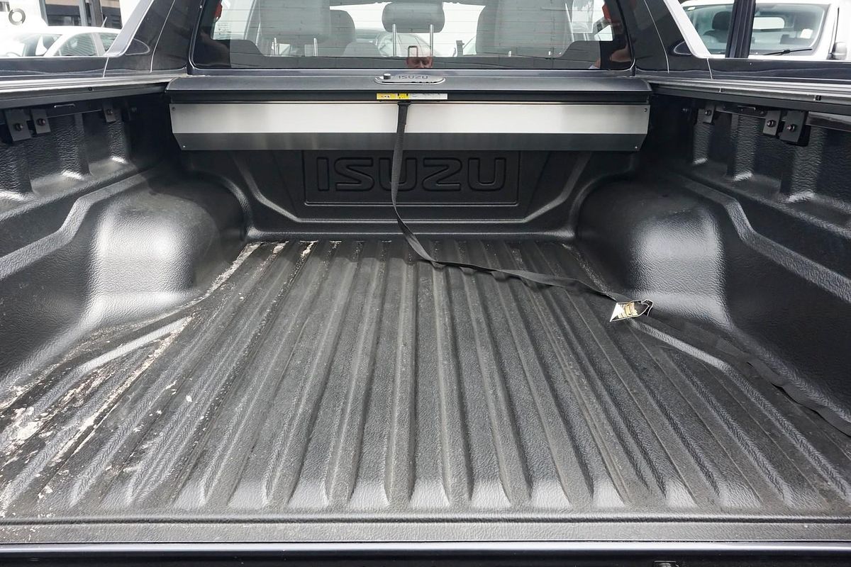 2025 Isuzu D-MAX X-TERRAIN 4X4