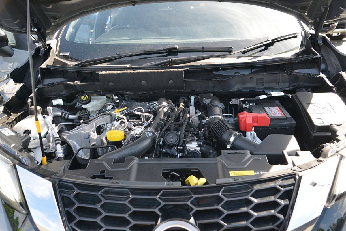2024 Nissan JUKE ST-L F16
