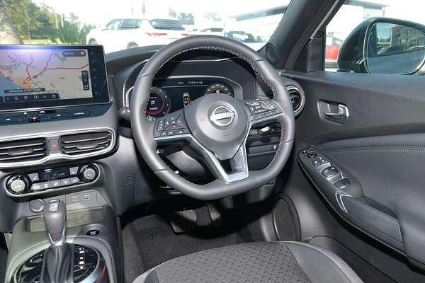 2024 Nissan JUKE ST-L F16
