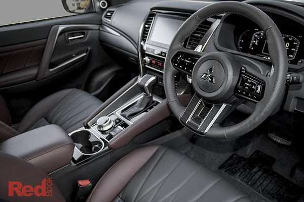2025 Mitsubishi Pajero Sport GSR QG
