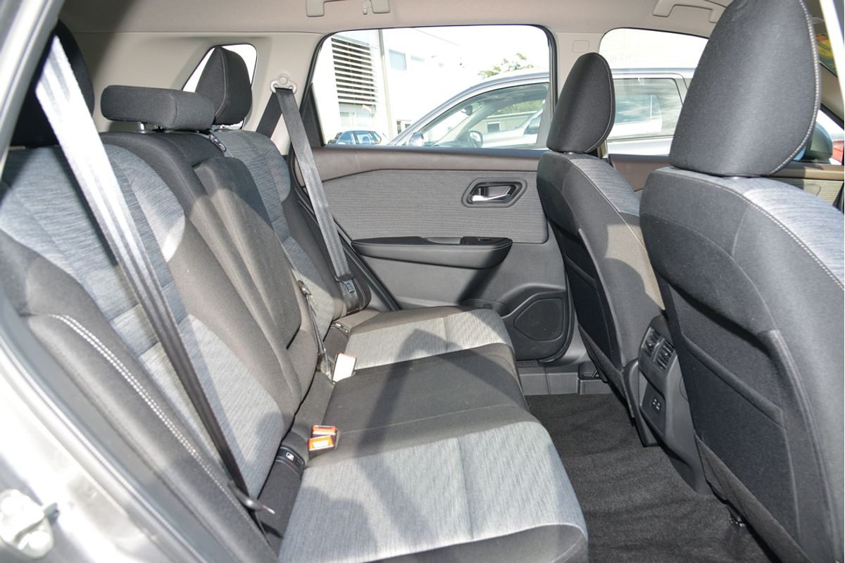 2023 Nissan X-TRAIL ST T33