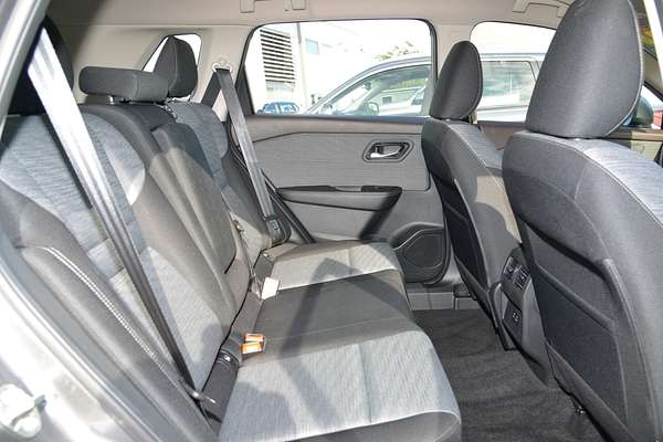 2023 Nissan X-TRAIL ST T33