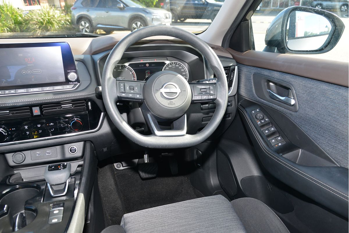 2023 Nissan X-TRAIL ST T33