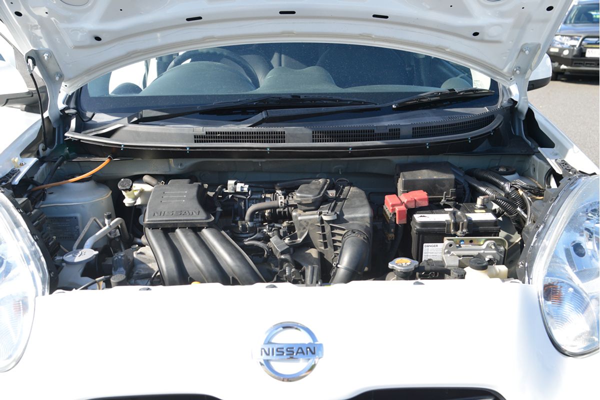 2012 Nissan Micra ST K13